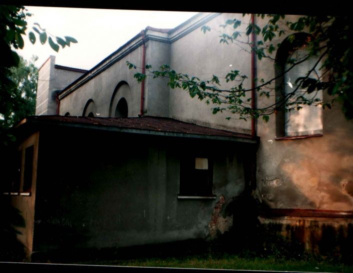 Łysiec k. Stanisławowa, kociół ormiański z XVIII w. przebudowany na kinoteatr1.