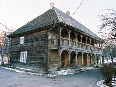 Grodno. Lamus drewniany.