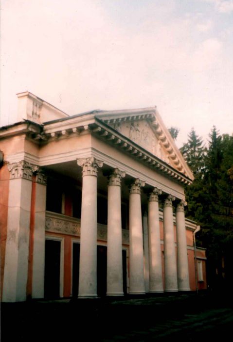 Wierzchownia pałac Hańskich-Rzewuskich3.