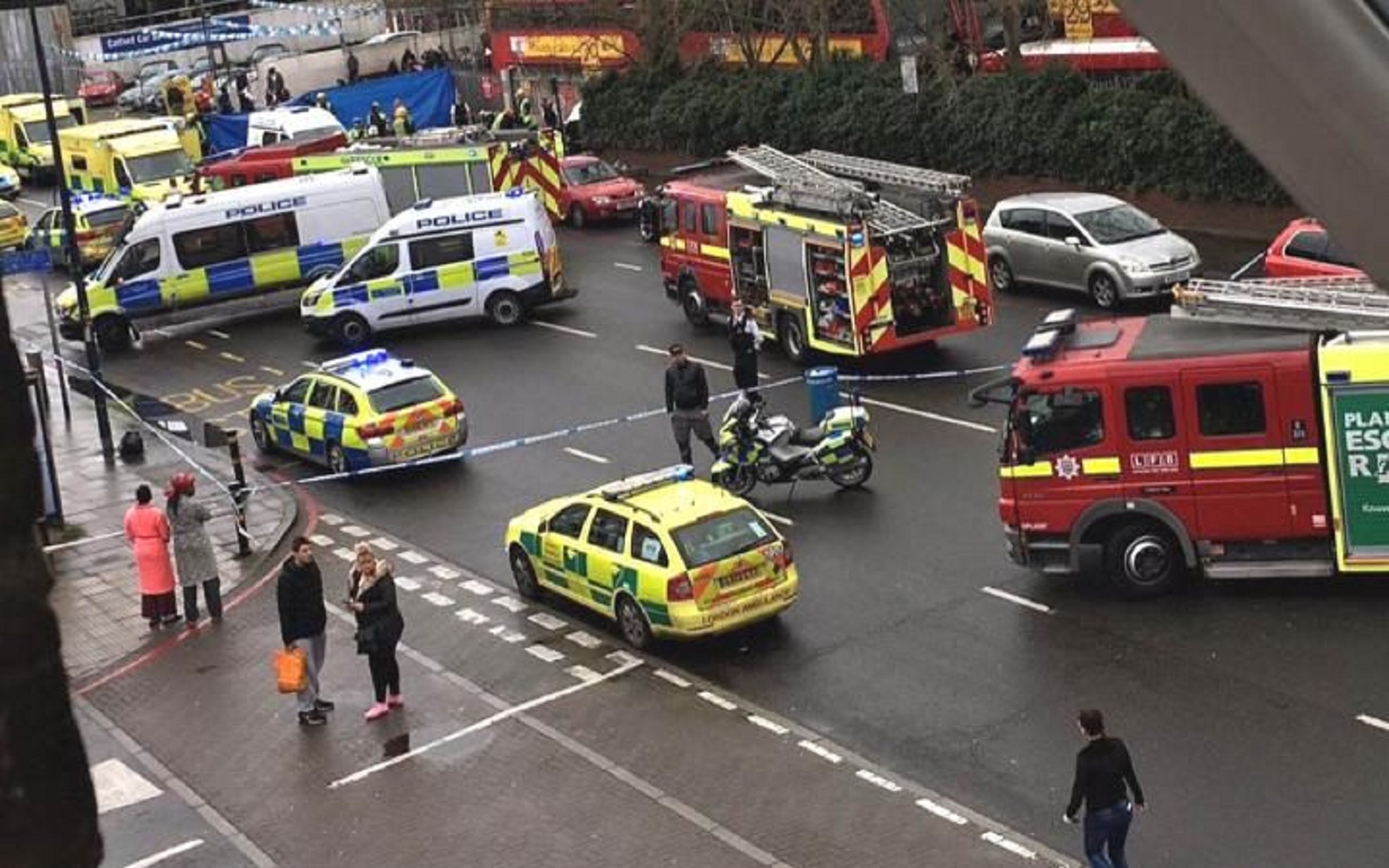 Zamach czy wypadek? w Londynie samochód wjechał w pięciu