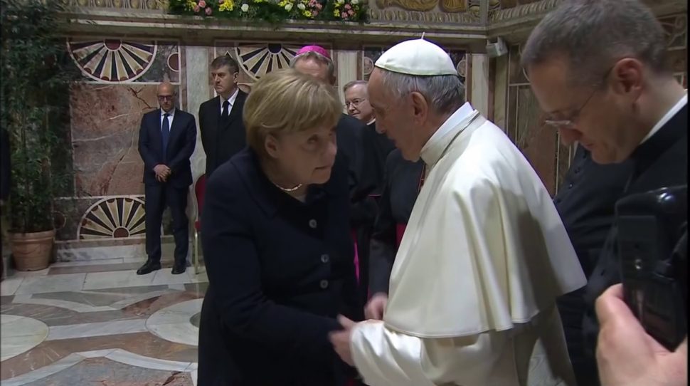Kanclerz Merkel z papieżem Franciszkiem, foto: youtube.com