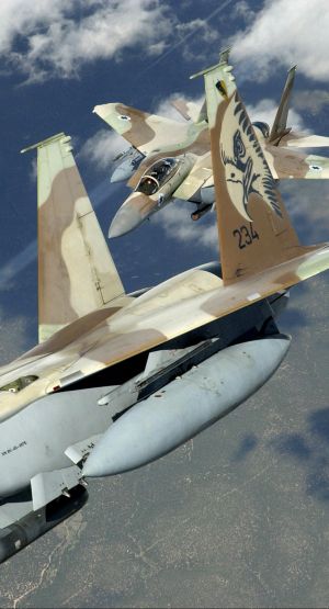 Izraelskie myśliwce F-15, foto: wikimedia.org