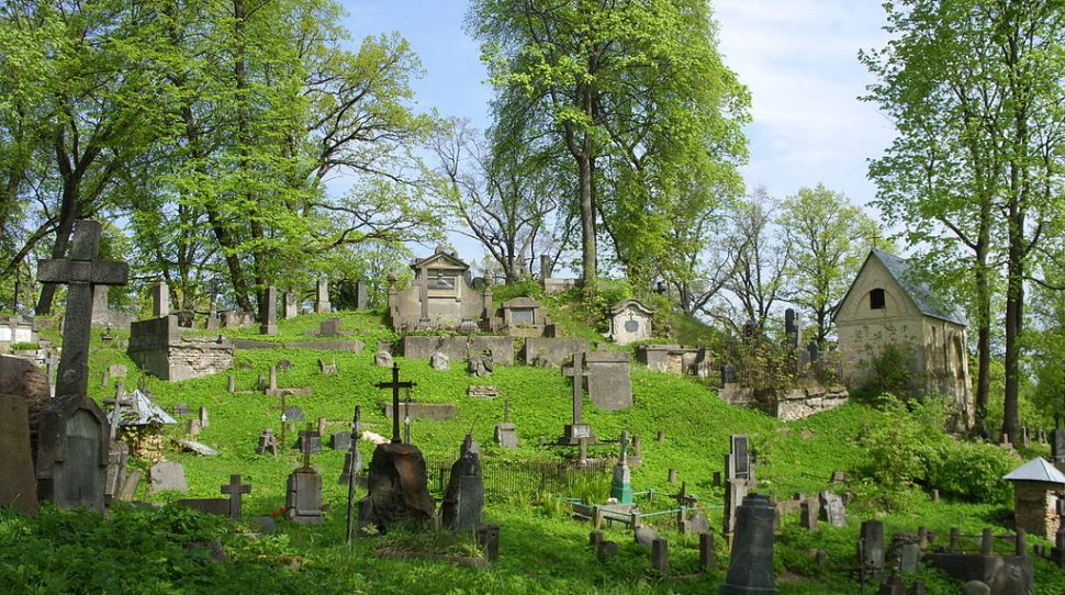 Rozpoczęto kwestę na rzecz cmentarza na Rossie