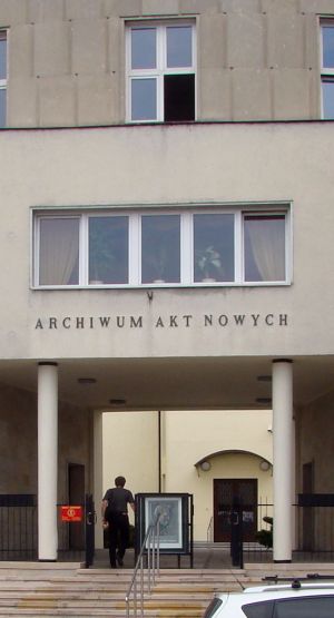 Archiwum Akt Nowych przygotowało kilkaset metrów dokumentacji związanych z reparacjami