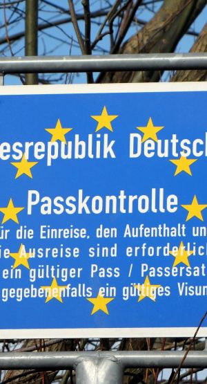The Times: Niemcy i Francja chcą prawa do zawieszania strefy Schengen nawet na 4 lata