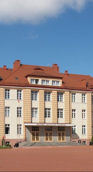 Polska uczelnia oferuje 2 tysiące euro za przyjęcie pod dach studenta z Kuwejtu