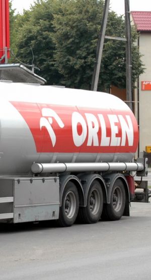 Orlen chce wydać ponad 4 mld złotych na zakup wszystkich akcji czeskiego Unipetrolu