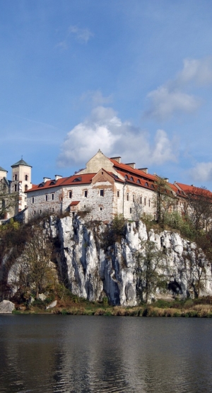 Klasztor Benedyktynów w Tyńcu, źr. Wikipedia
