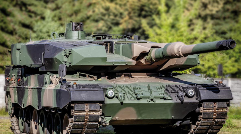 Wojsko Polskie Zaprezentowalo Zmodernizowane Czolgi T 72m1r I Leopard 2pl Kresy Wiadomosci Wydarzenia Aktualnosci Newsy