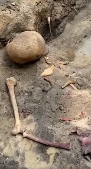 Szczątki odkryte na terenie "Toledo" 08.07.2021 r. Źr. IPN (screan)