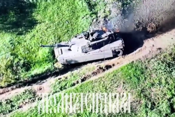 https://kresy.pl/wp-content/uploads/2024/05/Zniszczony-czolg-Abrams-na-Ukrainie.-Zr.-kadr-z-nagrania-X-600x400.jpg