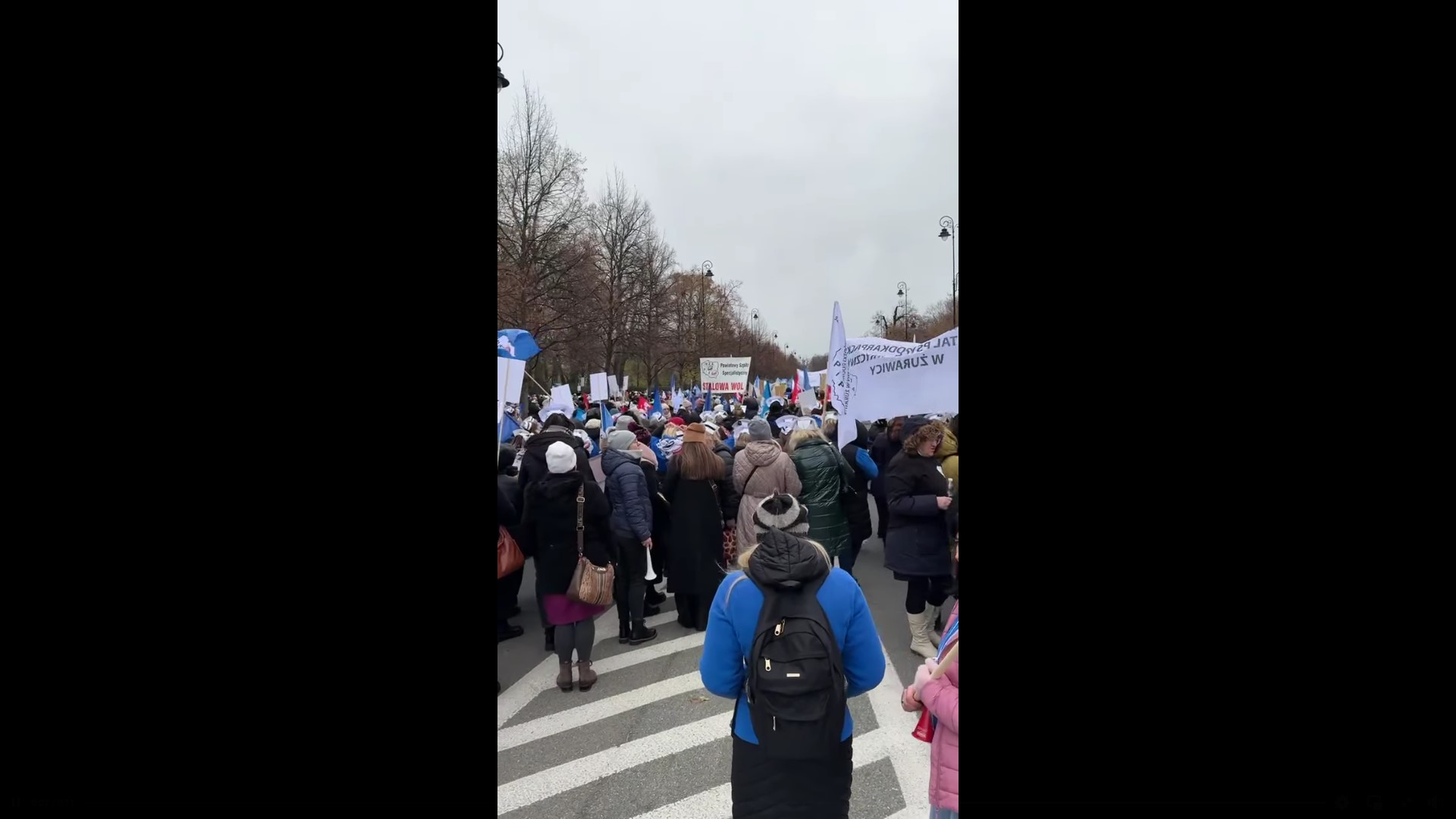 Protest pielęgniarek przed kancelarią premiera. Domagały się rozwiązania problemu braków kadrowych