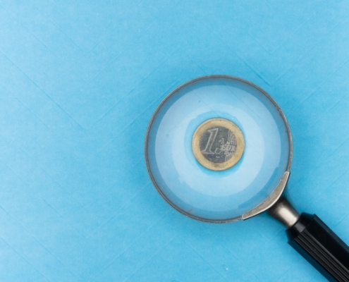 Euro, fot. https://unsplash.com/@markuswinkler
